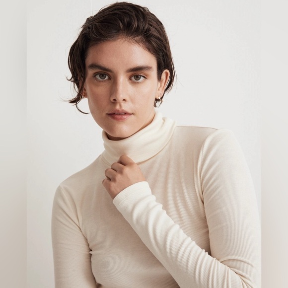 Madewell Turtleneck Long-Sleeve Tee - Picture 4 of 13